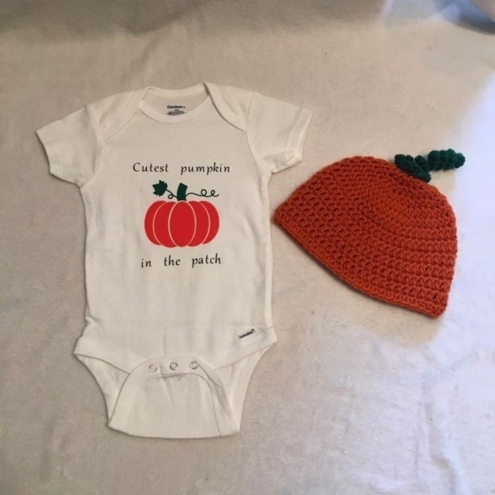 Gerber Bodysuit Hat Set 6-9M New Pumpkin Patch Handmade baby Crochet Beanie